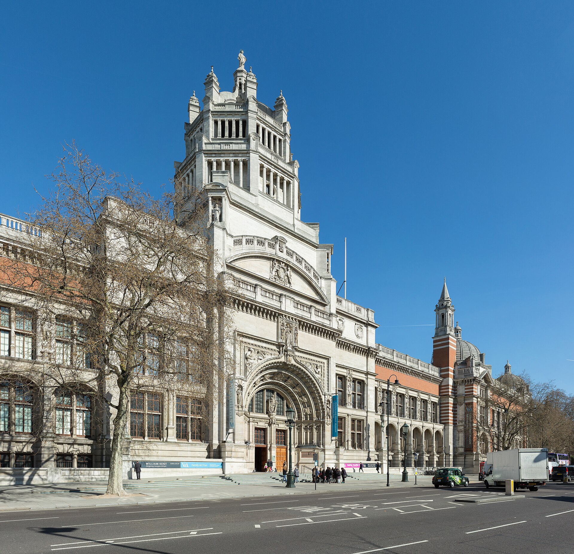 Victoria and Albert Museum main view